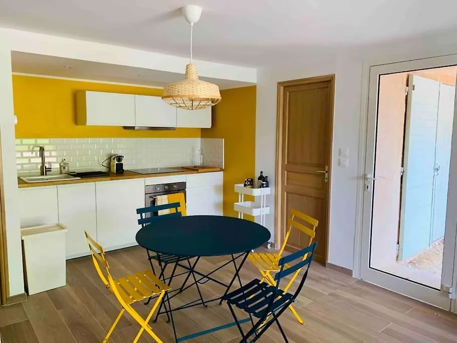 Appartement En Rez De Jardin D'Une Bastide Proche Centre D'Aix! Le Tholonet 0*,