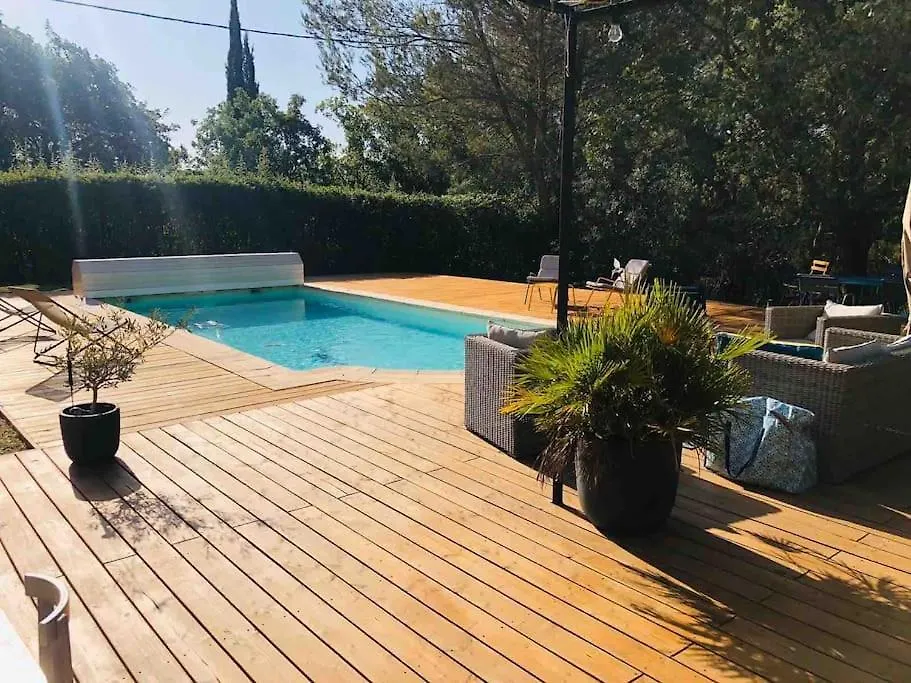 Appartement En Rez De Jardin D'Une Bastide Proche Centre D'Aix! Le Tholonet